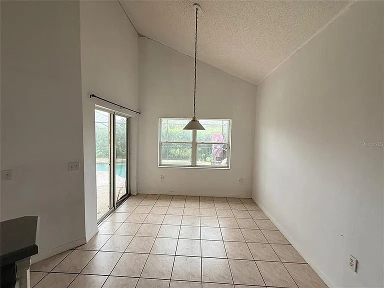 2918 Blooming Alamanda Loop — Photo 12