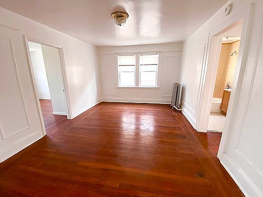 2nd image of 2104 29th Ave #2