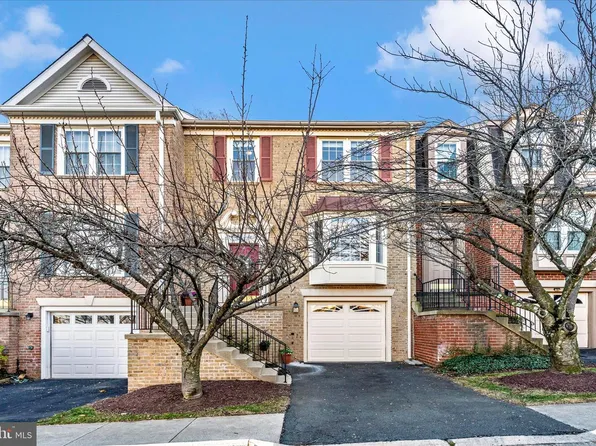 11154 Cedarwood Dr, Rockville, MD 20852