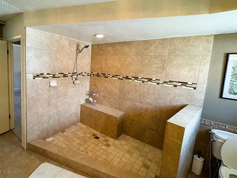 9350 Clubhouse Blvd — Photo 35
