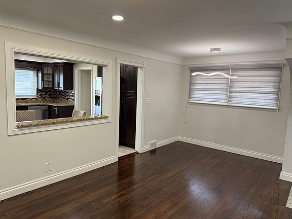 4th image of 27223 Clairview Dr
