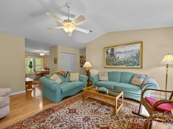 38 Morning Glory Dr #A, Asheville, NC 28805