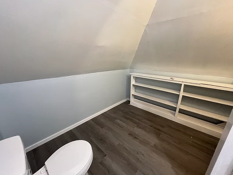 708 SW 3rd St — Photo 25