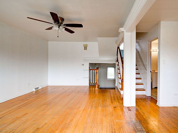 5th image of 7827 Neenah Ave