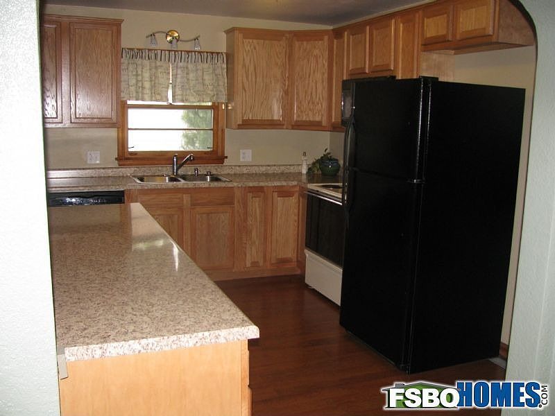 2nd image of 301 5th Ave SW