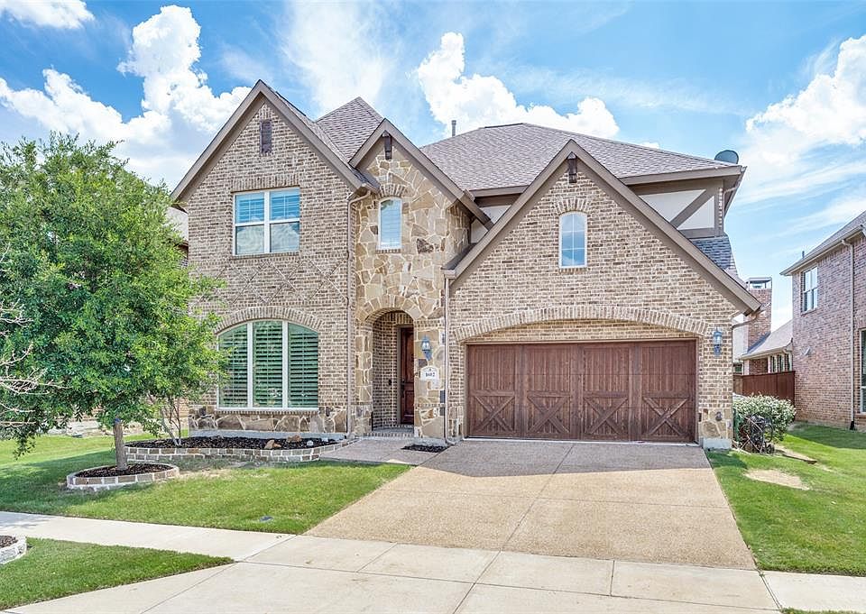 1st image of 1602 Grove Dr