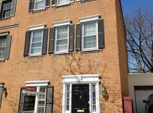 802 D St SE, Washington, DC 20003