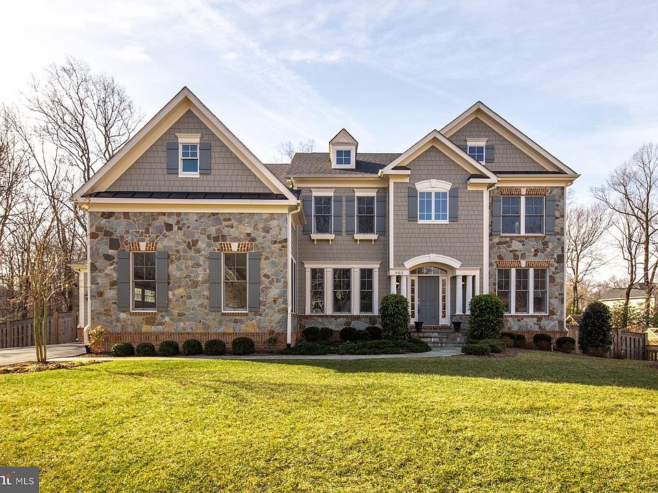 1st image of 603 Niblick Dr SE
