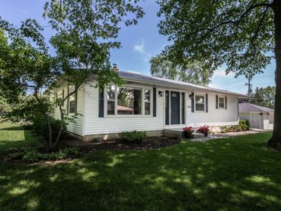 11626 W Garfield Ave, Wauwatosa, WI, 53226