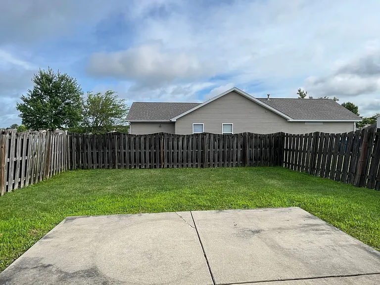 3314 Hopkins Dr — Photo 16