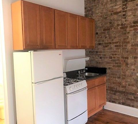 4th image of 562 Atlantic Ave #2B