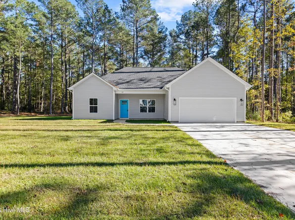 105 Plum Court, Burgaw, NC 28425