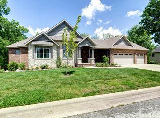 913 W Sole Dr, Nixa, MO 65714