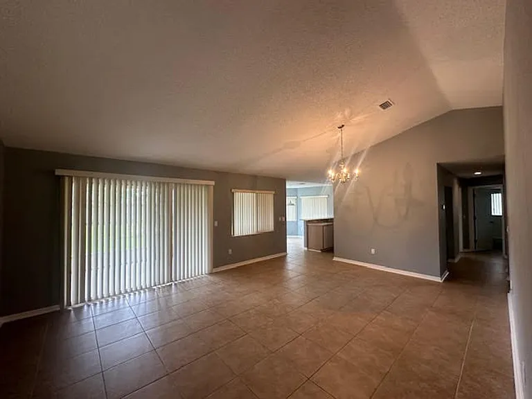 20 Palm Ln — Photo 16