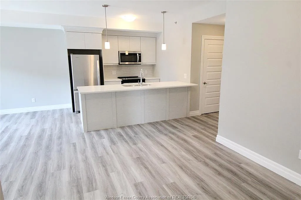 2 bed, 2.0 bath, 1128 sqft, $2,395 — Photo 3