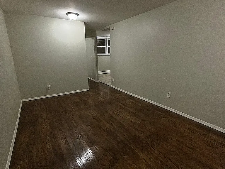 48 Carteret St #6D — Photo 2
