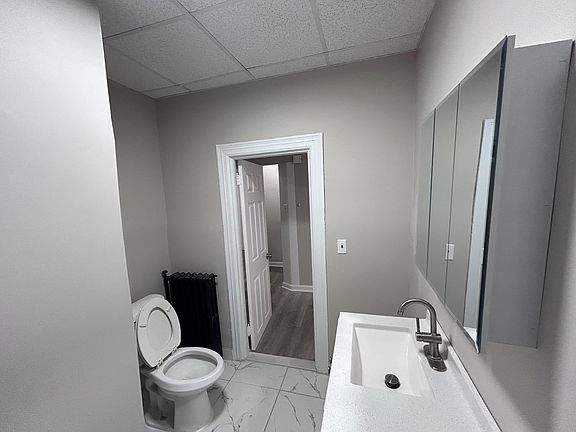 5th image of 2512 Central Ave #4