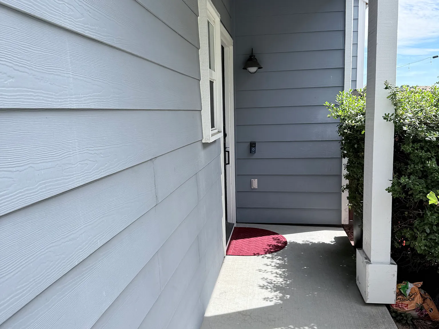3 bed, 2.5 bath, 1460 sqft, $3,295 — Photo 3