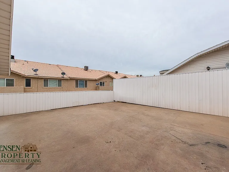 781 N Valley View Dr #44 — Photo 21