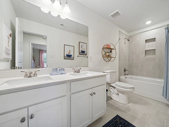 4th image of 6489 Lila Crest Ln