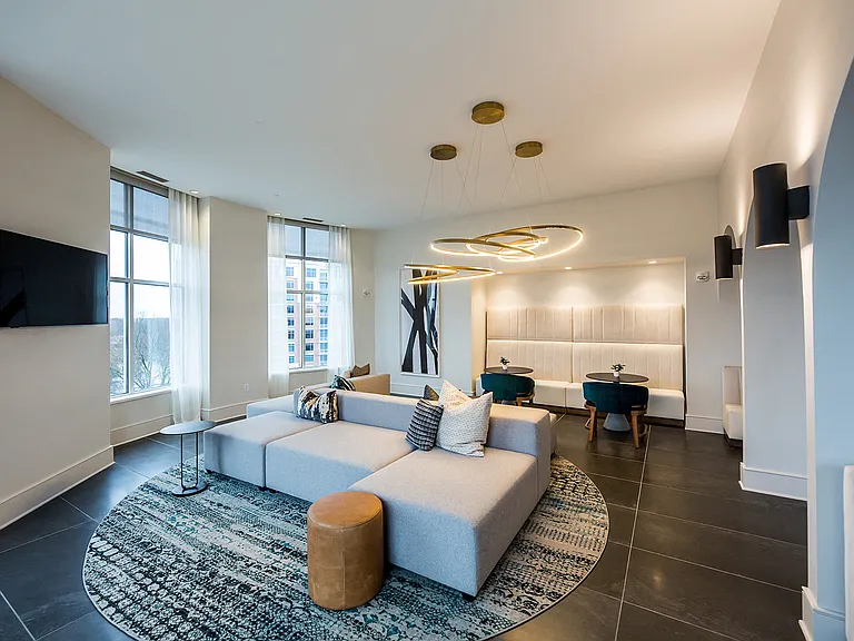 The Residence at Southpark — Photo 65