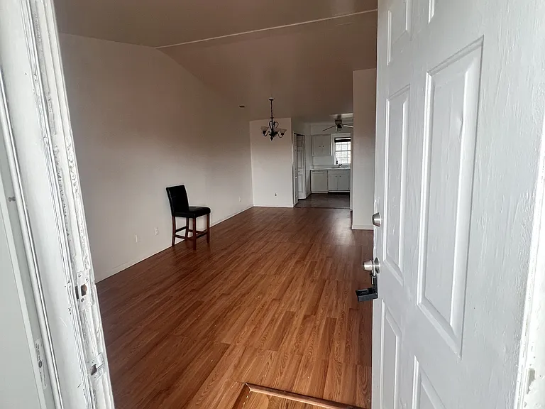 25672 Lira Ln — Photo 24