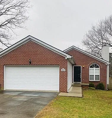 3 bed, 1050 sqft, $1,695 — Photo 2