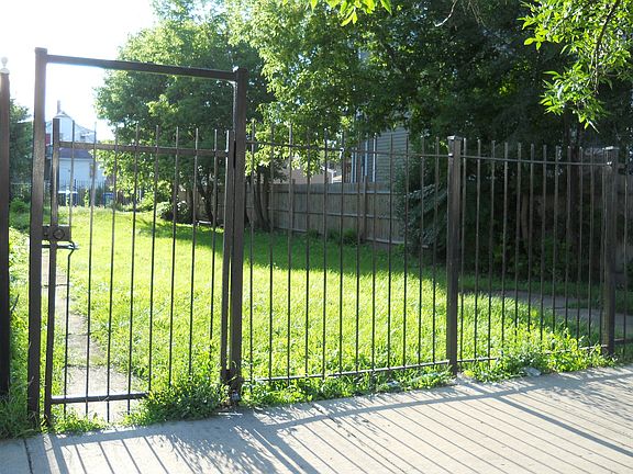 2nd image of 620 N Laramie Ave