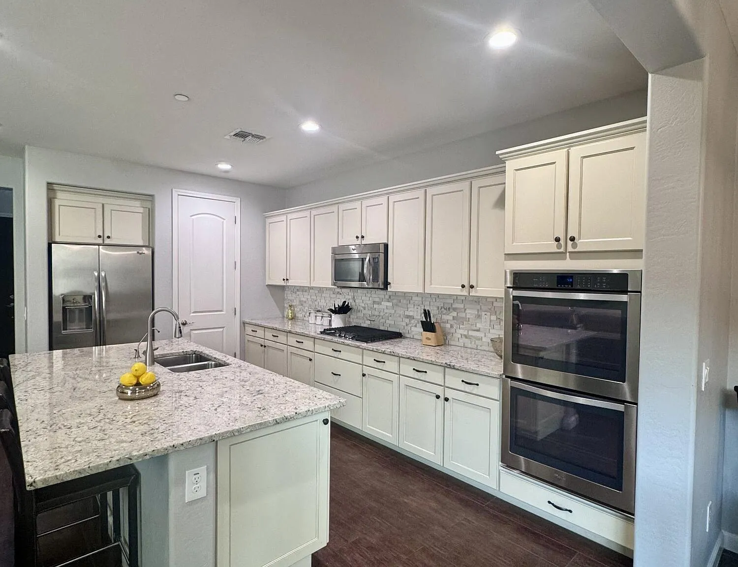 3 bed, 2145 sqft, $6,500 — Photo 4