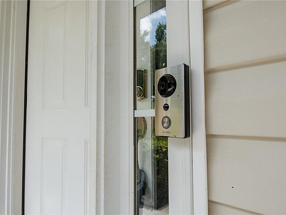 4th image of 170 Felton Dr