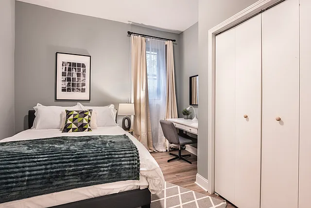 5017 S Drexel Blvd #101 — Photo 8