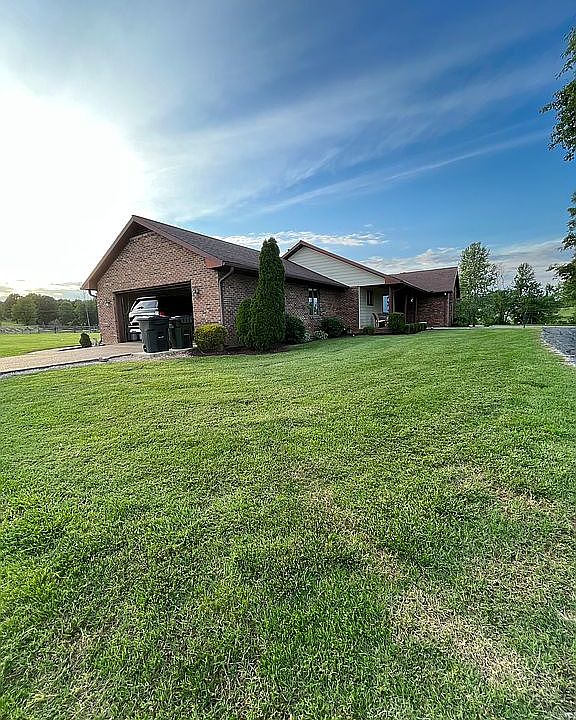 970 Greenbriar Rd, Utica, KY 42376 Zillow