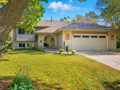 1979 Helena Ct N, Oakdale, MN, 55128