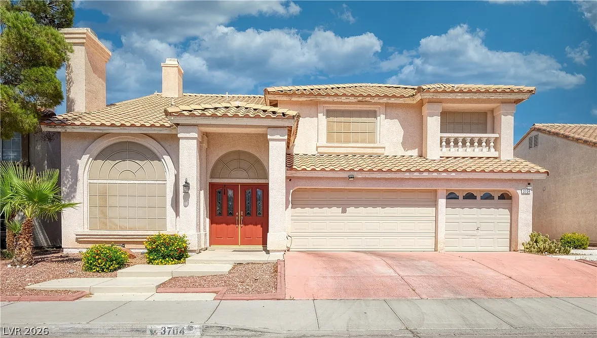 4 bed, 3.0 bath, 3215 sqft, $3,500 — Photo 1