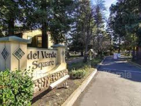 2nd image of 251 Del Verde Cir APT 7