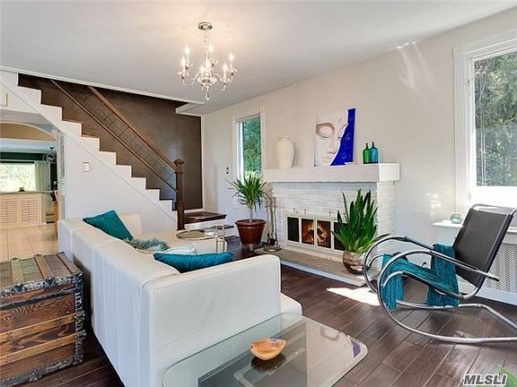 3rd image of 125 Alder Dr