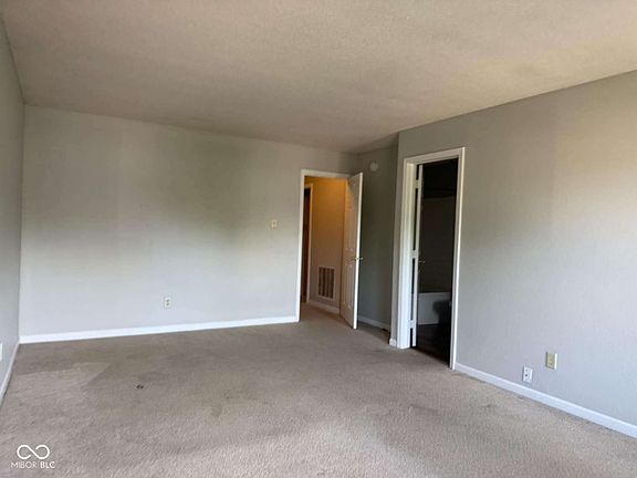 3rd image of 10965 Sweetsen Rd