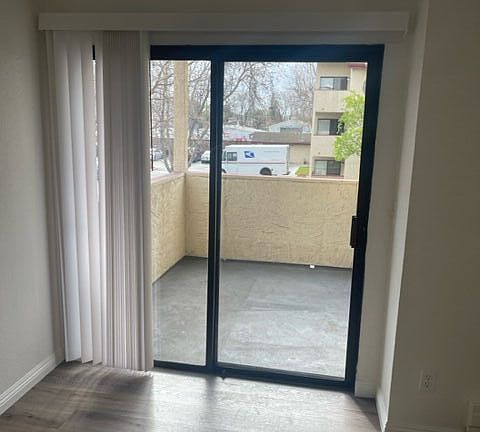 2nd image of 855 N Bayshore Rd W #304