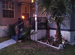 51 Park Ave, De Leon Springs, FL 32130