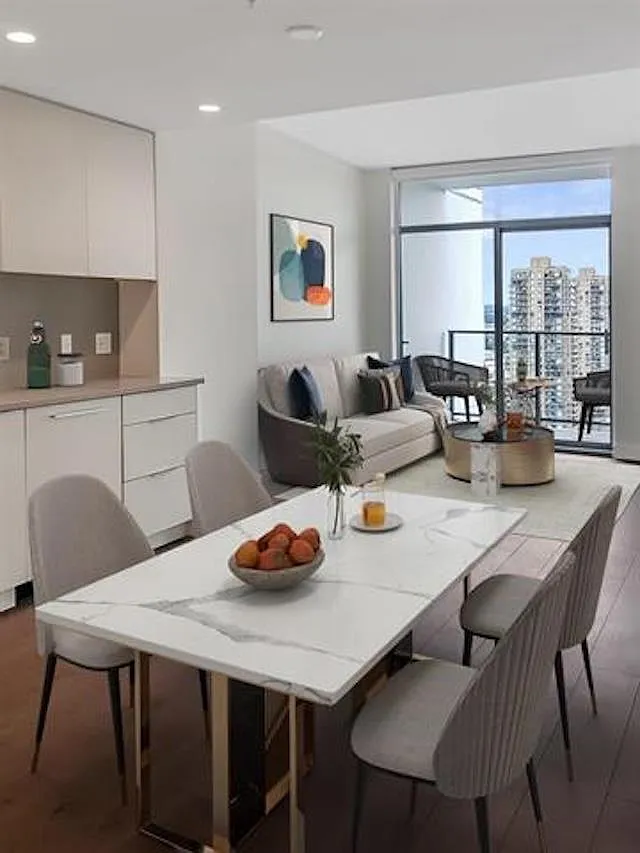 1 bed, 550 sqft, $2,500 — Photo 3