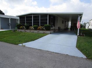 976 Roseau Ave E, Venice, FL 34285