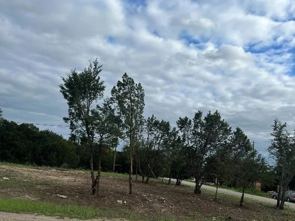 Tumbleweed Dr, Weatherford, TX 76087