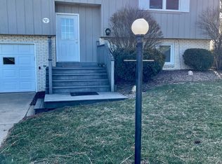 2614 S 1st St #B, Champaign, IL 61822