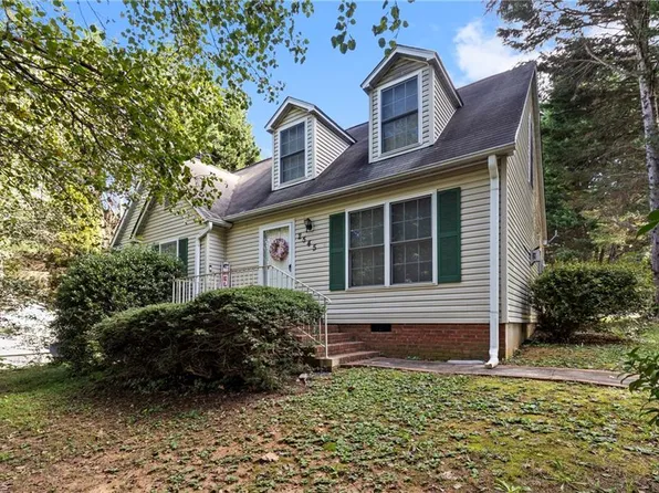 2545 Buchanan St, Winston Salem, NC 27127