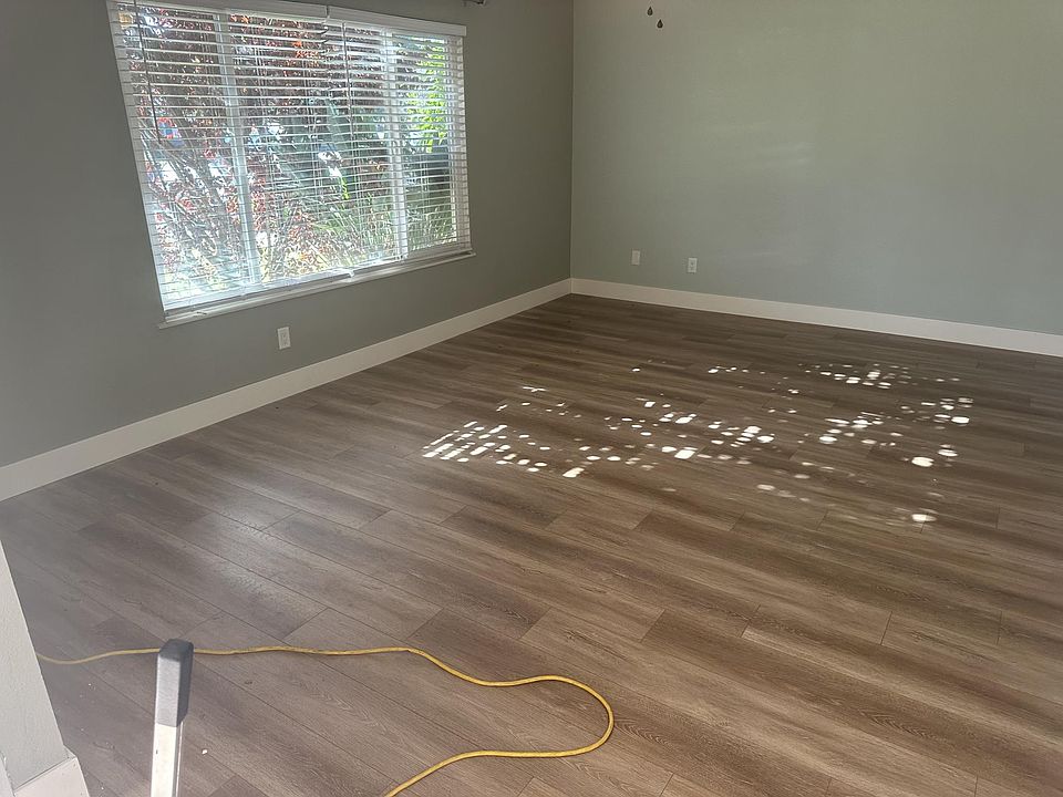 2nd image of 3432 Beals Ct