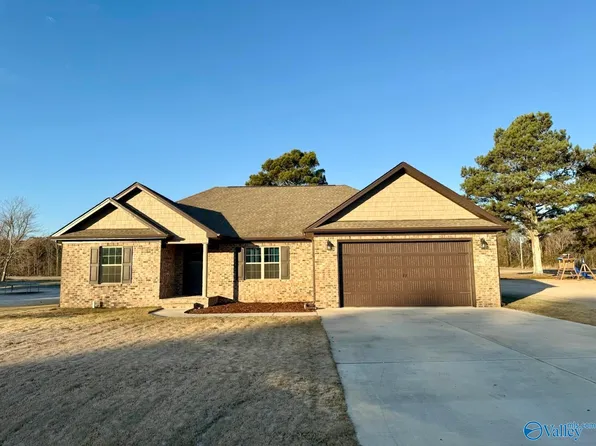 26969 Leslie Ln, Elkmont, AL 35620