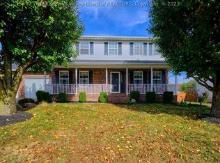 612 Steeple Chase Dr, Hurricane, WV 25526