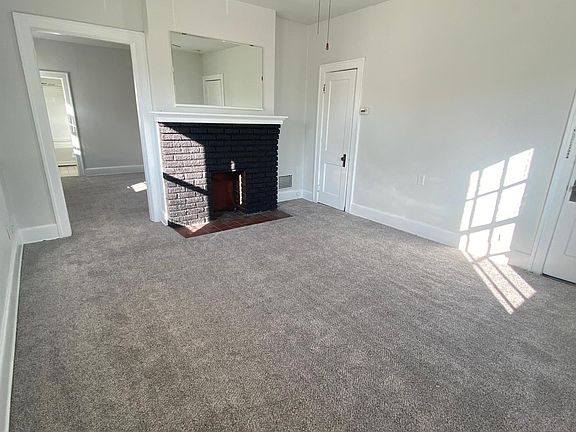 4th image of 3945 Lindley Ave APT 3