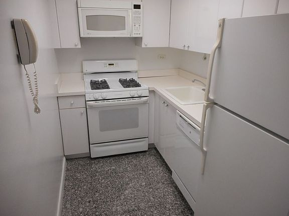 3rd image of 245 E 63rd St APT 416