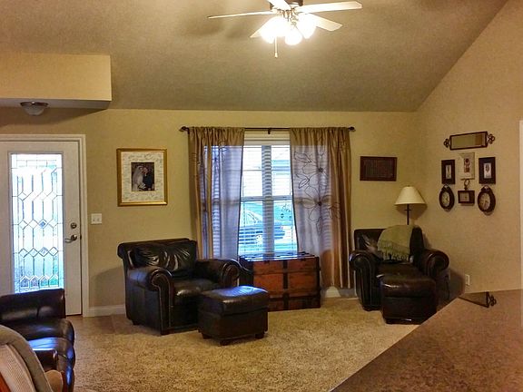 3rd image of 10685 Fall Creek Dr